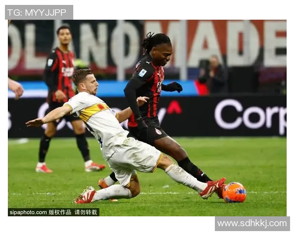 中超激战AC米兰险胜拜仁红牌争议引发全场热议与十大精彩进球回顾 中超激战AC米兰险胜拜仁红牌争议引发全场热议与十大精彩进球回顾