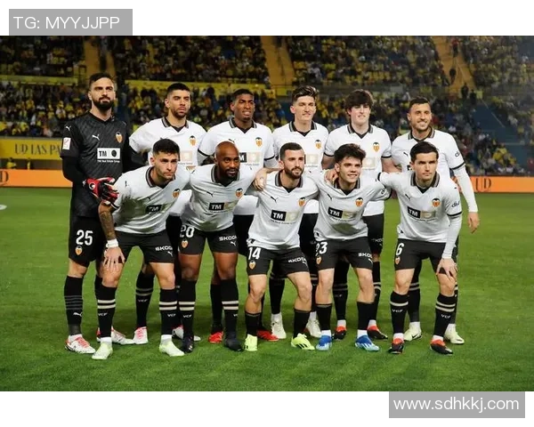 西甲精彩对决皇马大胜尤文图斯帽子戏法点燃全场激情 西甲精彩对决皇马大胜尤文图斯帽子戏法点燃全场激情