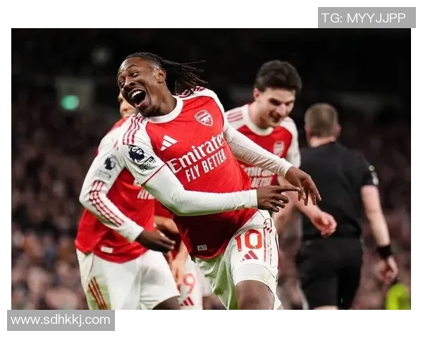 德甲惊现大冷门阿森纳狂胜利物浦五球引发全场震动