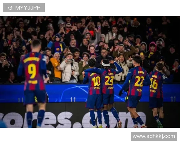 欧冠焦点战曼城与巴萨互交白卷红牌争议引发全场热议