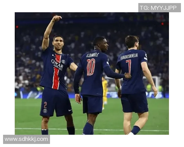 西甲激战巴黎圣日耳曼逆转本菲卡引发转会传闻热潮