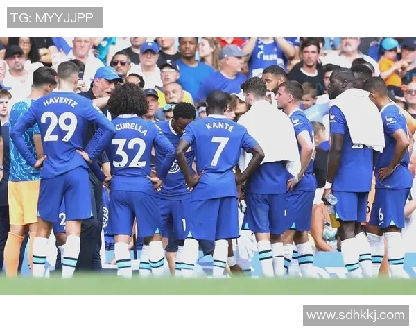 切尔西逆转曼联友谊赛精彩瞬间引发争议判罚全场沸腾