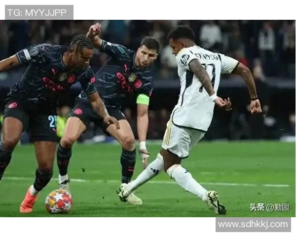 中超精彩对决本菲卡逆转国米绝杀瞬间点燃全场激情