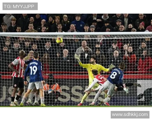 足总杯激战阿森纳与切尔西战成平局帽子戏法引发全场热潮与转会传闻交织 足总杯激战阿森纳与切尔西战成平局帽子戏法引发全场热潮与转会传闻交织